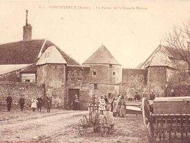 Grande ferme sur la place (photo 1910) Grande ferme sur la place (photo 1910)