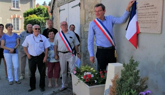 Inauguration plaque commémorative