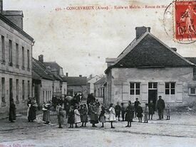 Hôtel de la marine et maison sur la place (photo 1910) Hôtel de la marine et maison sur la place (photo 1910)