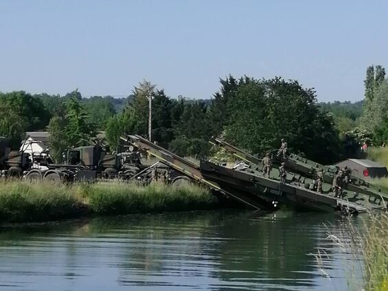 Pont flottant