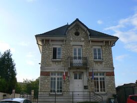 Vue de la MAIRIE - 9, rue du Doyenet